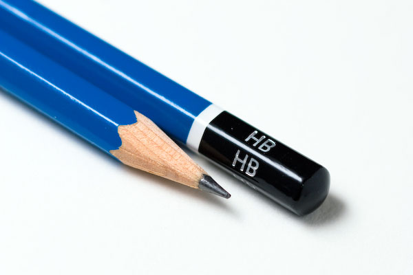 مداد HB استدلر لوموگراف